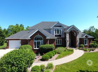 5420 Crescent Green Ct, Morris, IL 60450