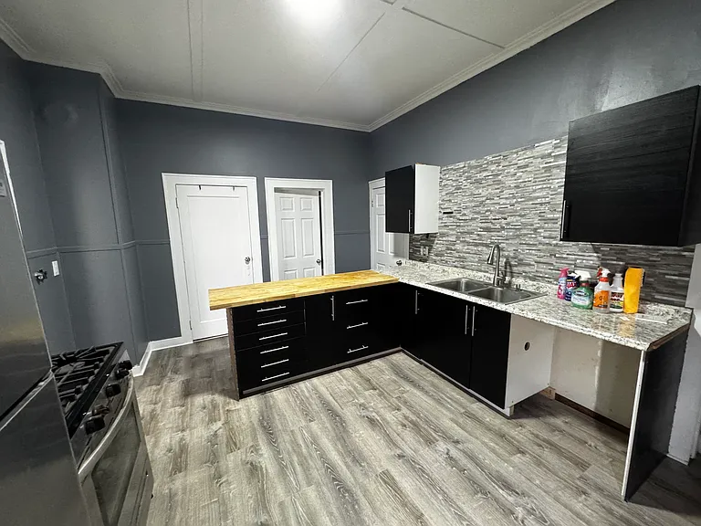 7 Jackson St #1 — Photo 6
