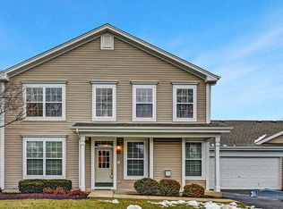 160 E Park Ave #B, Sugar Grove, IL 60554
