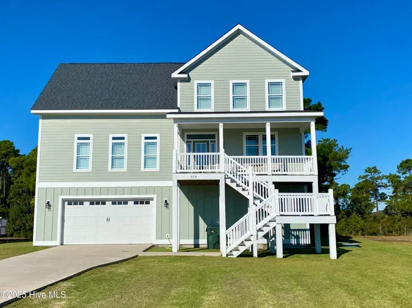 128 Westbay Circle, Harkers Island, NC 28531
