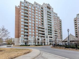330 Red Maple Rd #801, Richmond Hill, ON
