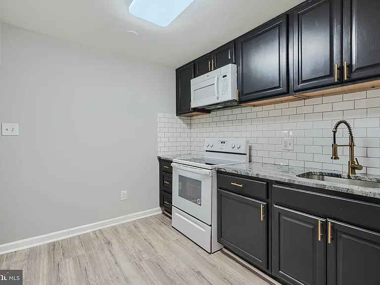 3014 Hamilton Ave #1 — Photo 12