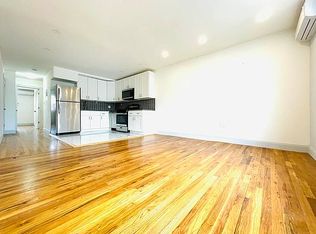 693 Autumn Ave #1F, Brooklyn, NY 11208