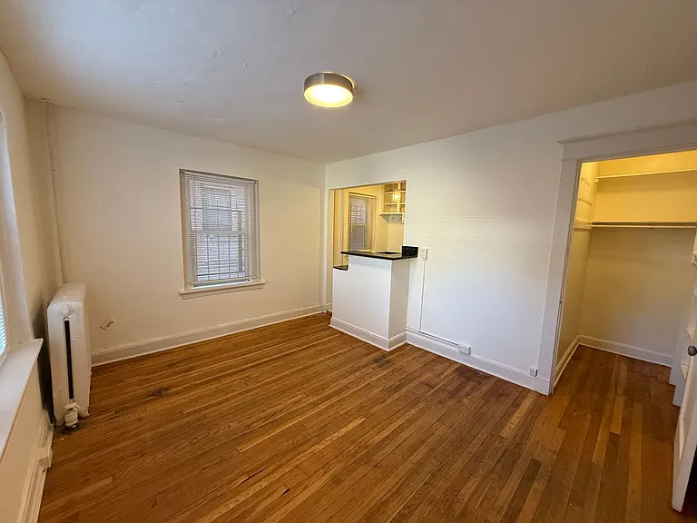 1226 N Marion St — Photo 13