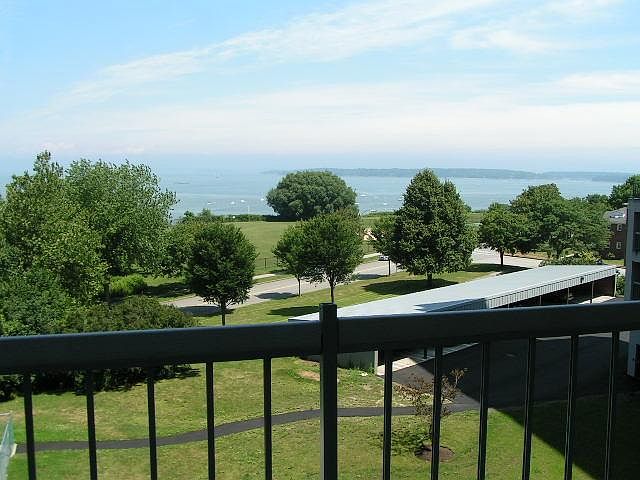 similar unit, deck with view