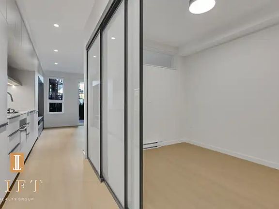 2nd image of 125 Albert St #1A