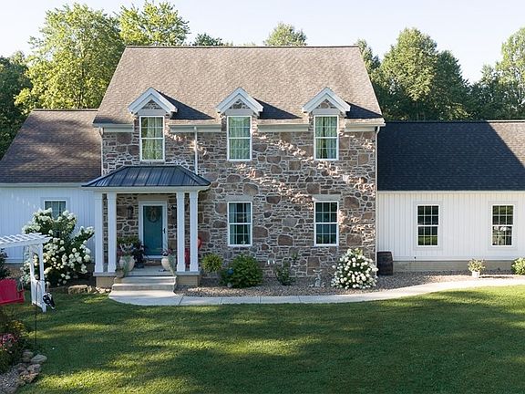 4th image of 25601 Ridge Rd