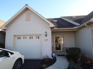 1344 Fieldstone Dr, Mount Joy, PA 17552
