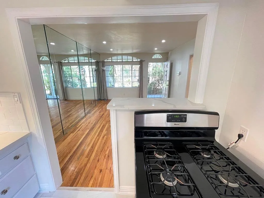 5701 Tilden Ave — Photo 3