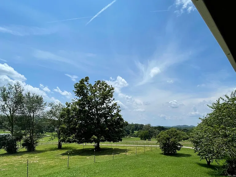 6325 Dunlap Dr — Photo 14