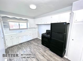 15321 E Nine Mile Rd APT D, Eastpointe, MI 48021