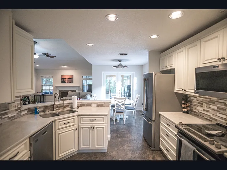 11336 Trotting Horse Ln — Photo 7