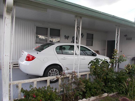 4th image of 66 Violet Ln