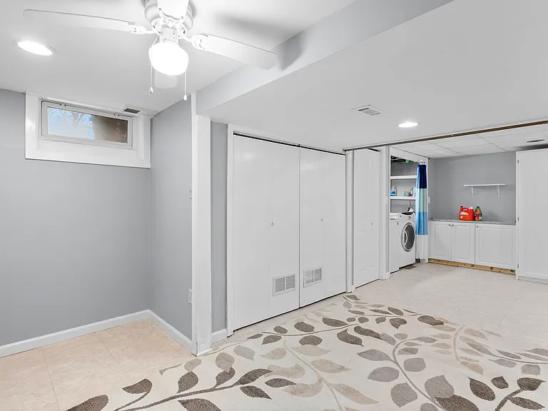 308 Clagett Dr — Photo 12