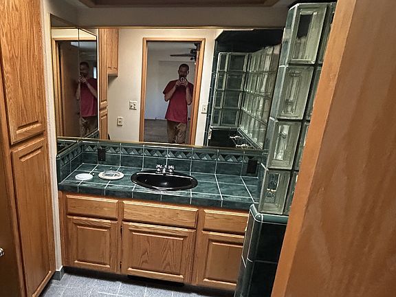 5th image of 2021 N Douty St