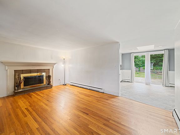4th image of 75 Pierce Street