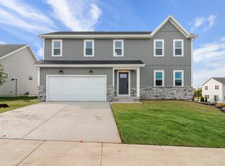 400 Melissa Ln, Cottage Grove, WI 53527