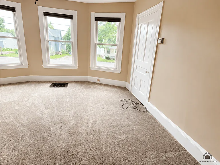 7 Hazelwood Ave — Photo 6