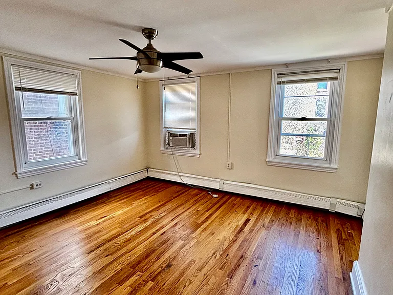 2350 E Cumberland St #2 — Photo 10