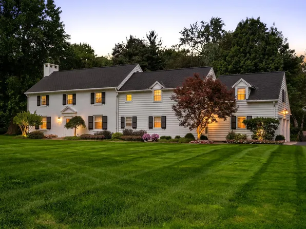 1500 Whites Rd, Kalamazoo, MI 49008