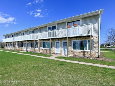 17354 W Maple Ln, Gurnee, IL, 60031