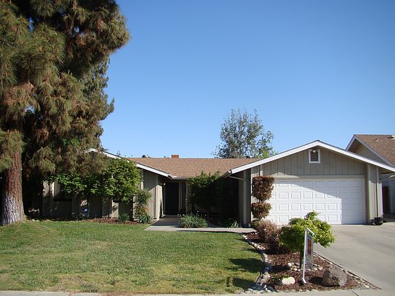 2nd image of 2028 E Princeton Ct