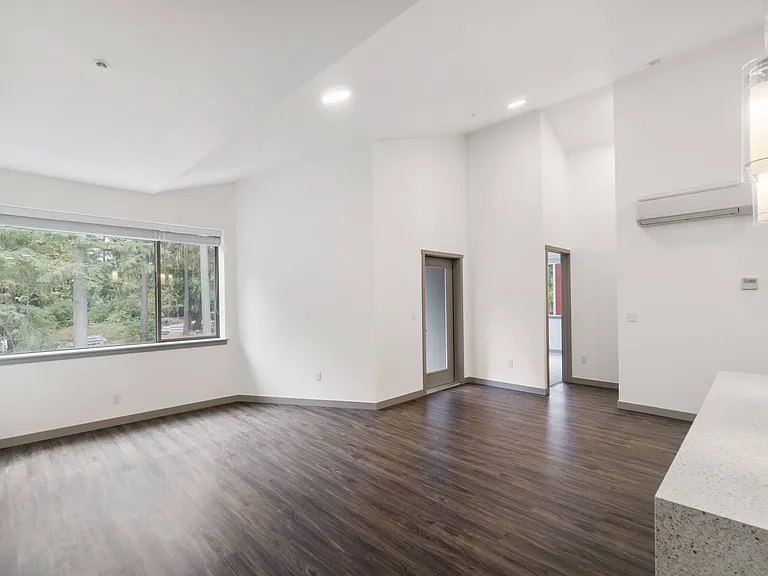 Serenity Apartments — Photo 153