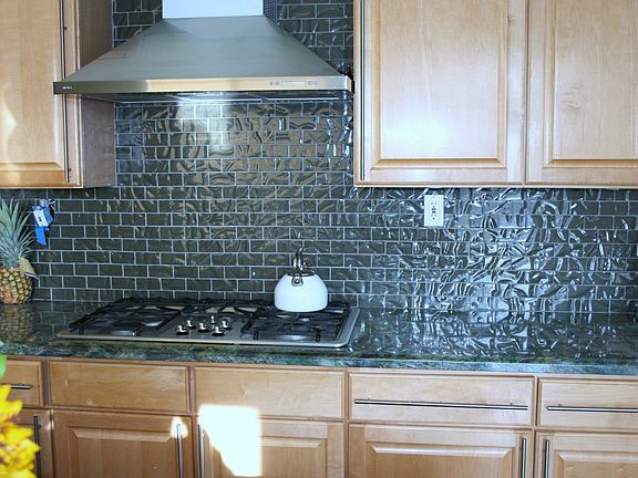 Glass tile back splash