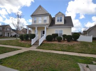 9198 Glenashley Dr, Cornelius, NC 28031