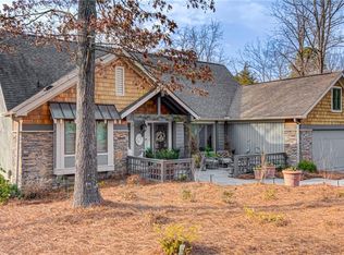 3905 Oak Hollow Dr, High Point, NC 27265