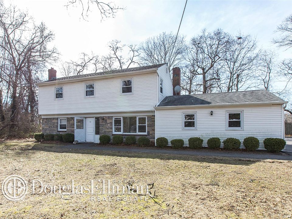 1st image of 80 Chateau Dr