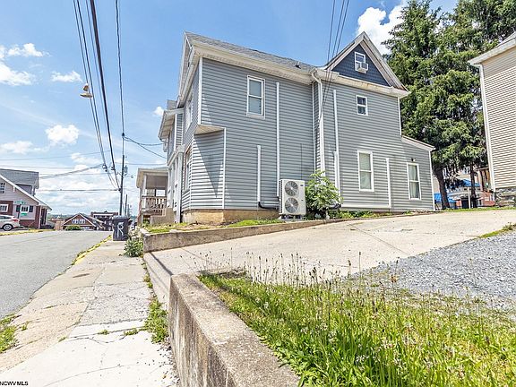 5th image of 385 Forest Ave