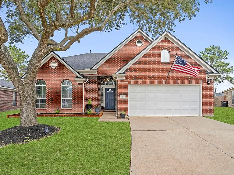 18210 Juniper Creek Ln — Photo 1