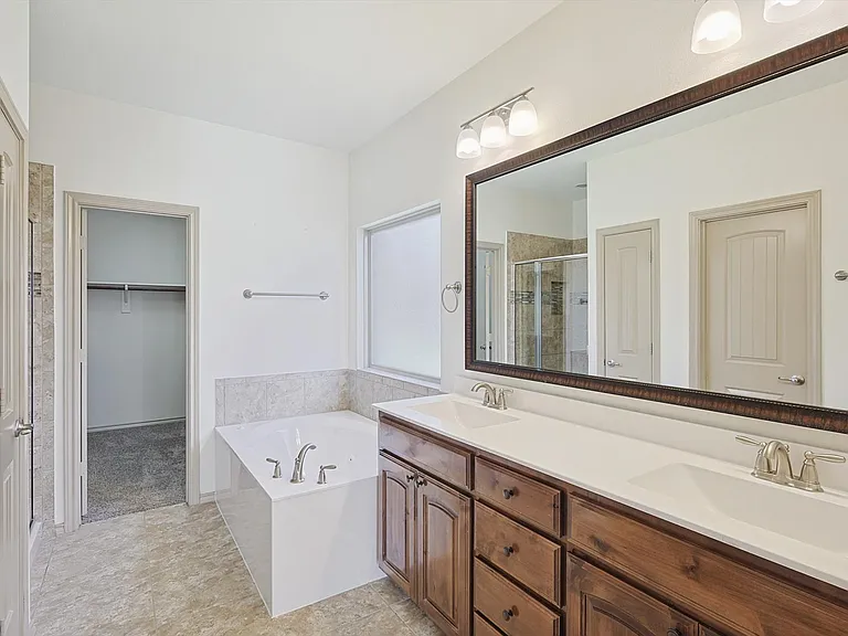 1809 McGee Ave — Photo 12