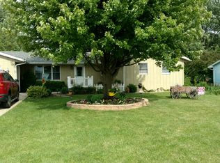 1414 Cardinal Dr, Bourbonnais, IL 60914