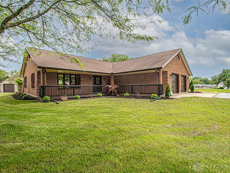 1st image of 40 Lakengren Dr