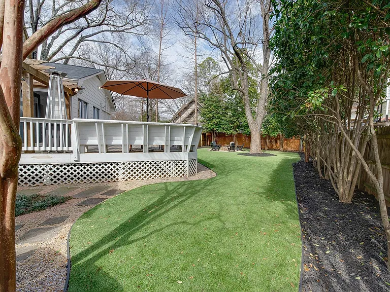 3221 Sunset Dr — Photo 48