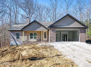 12 Bruceshire Ct, Crossville, TN 38558