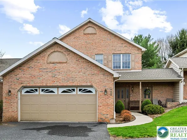 660 Heiden Dr, Hummelstown, PA 17036