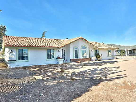 3rd image of 7592 Pismo Ave