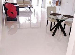 16500 Golf Club Rd APT 103, Weston, FL 33326