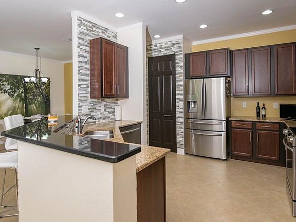 3rd image of 11168 Sparkleberry Dr