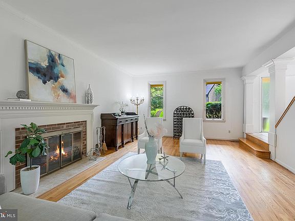 5th image of 4054 41st St N