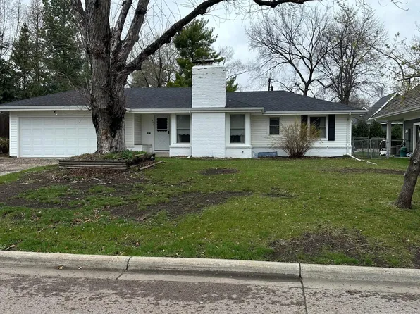 4624 Woodland Rd W, Edina, MN 55424