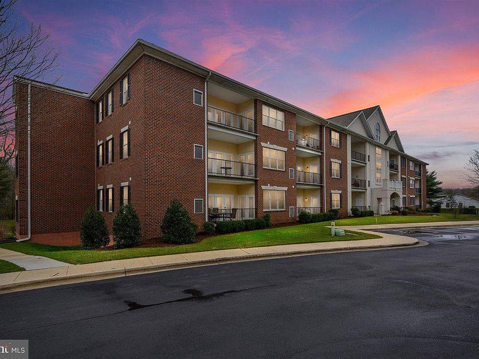 1st image of 805 Coxswain Way Unit 301