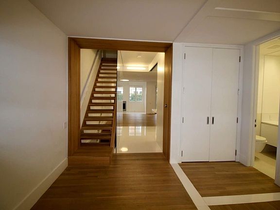 2nd image of 14 Portico Ct #B6