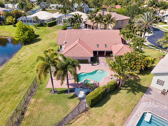 3rd image of 12937 Cocoa Pine Dr