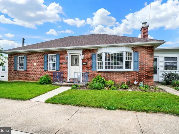 130 S Charles St, Dallastown, PA 17313