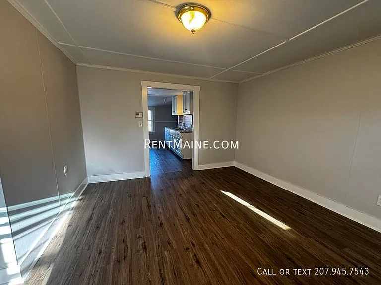 131 College Ave #5 — Photo 4