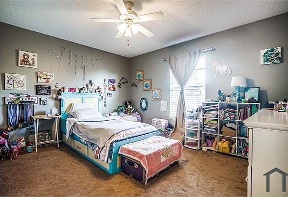 4th image of 404 Longshore Dr
